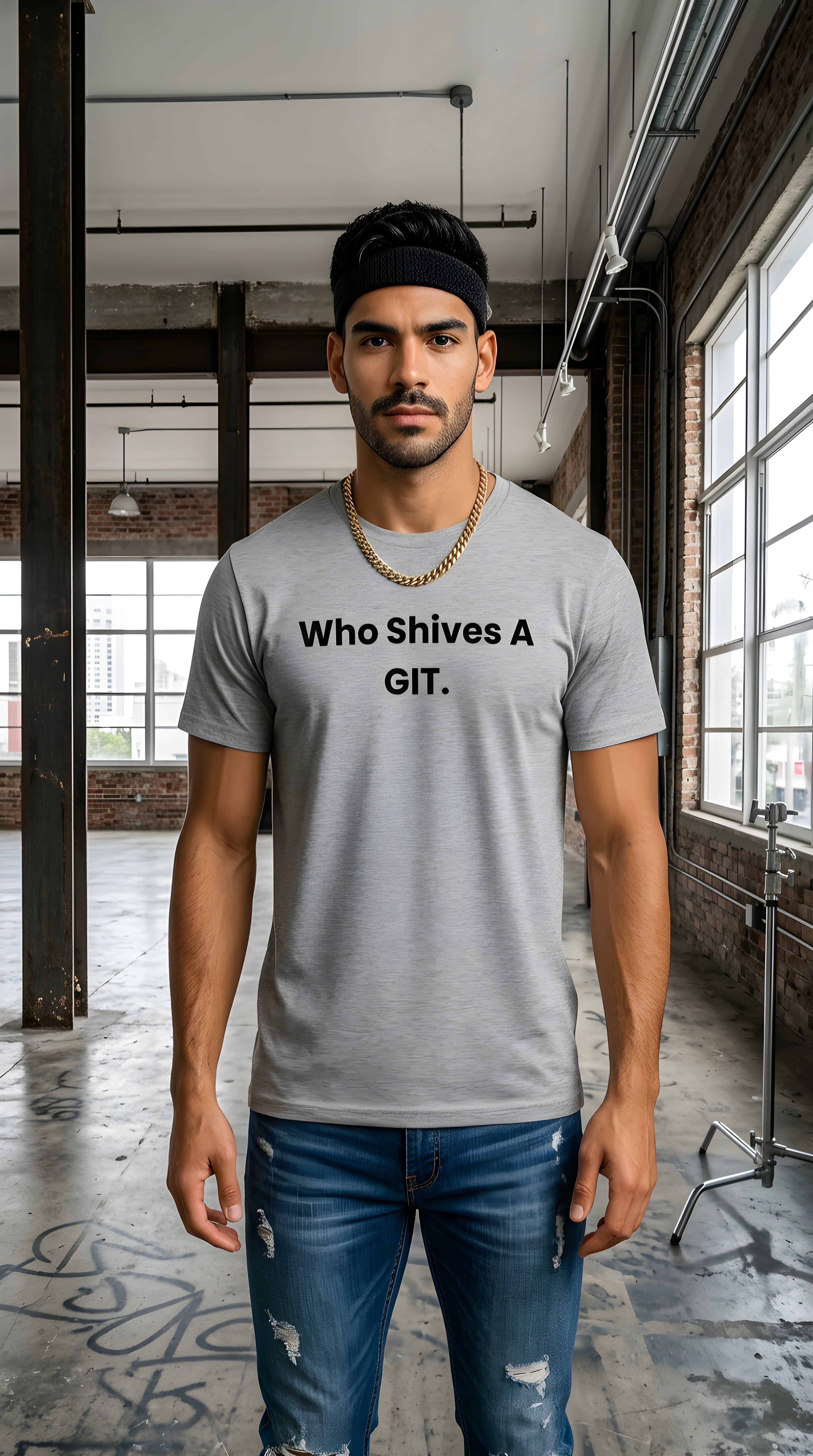 Mens Who Shives A Git  organic mid-light Tee