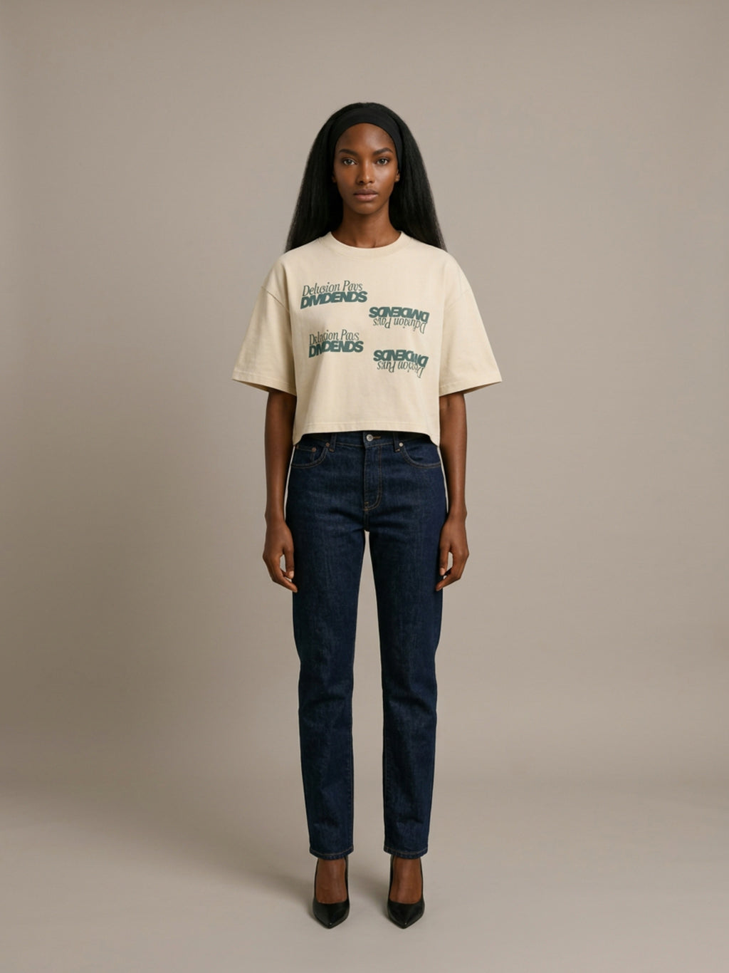 WOMENS ' DELUSIONAL DIVIDENDS ' Mineral Wash Cotton Crop TEE